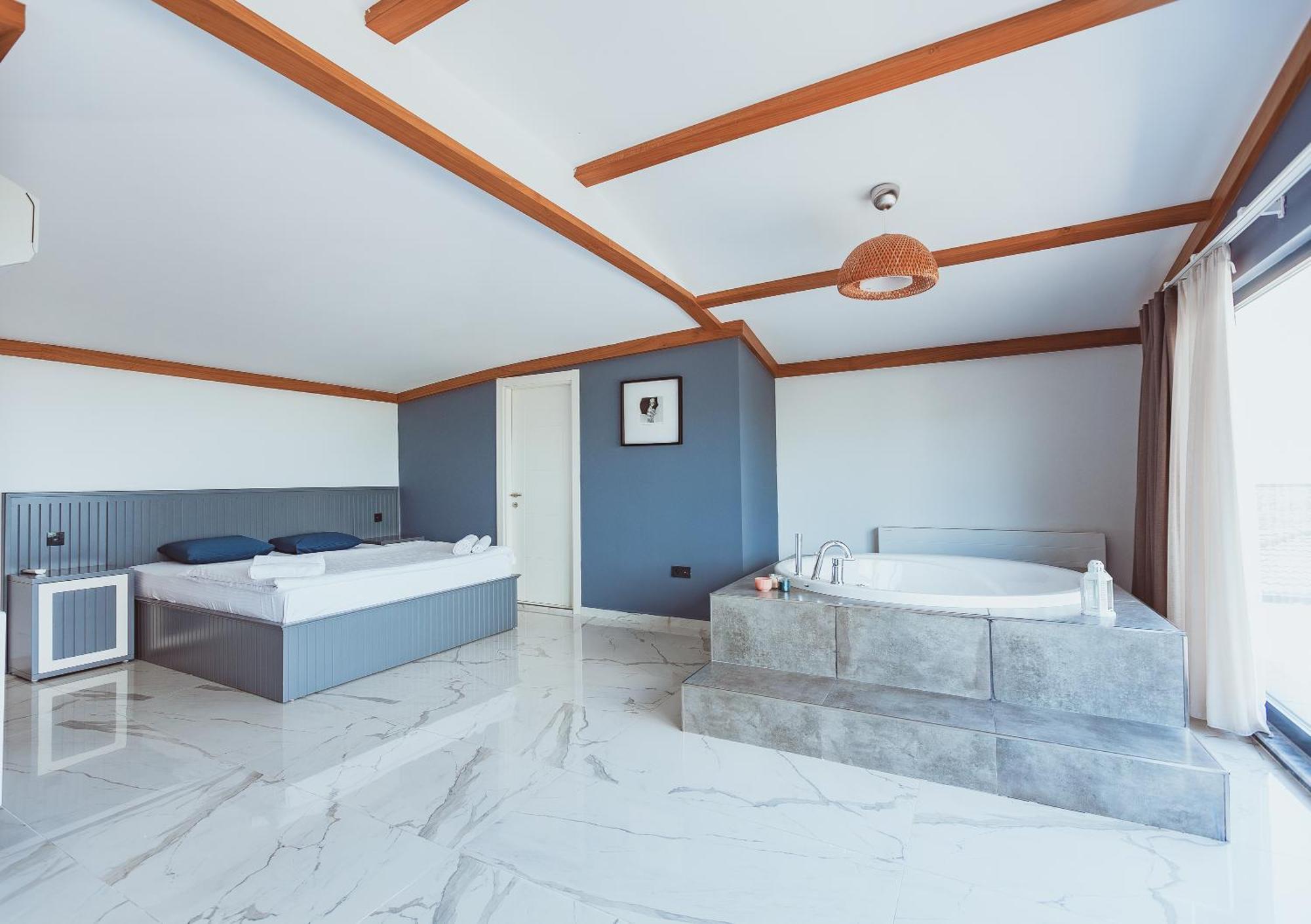 Royal Blue Istanbul - Luxury Villas ภายนอก รูปภาพ