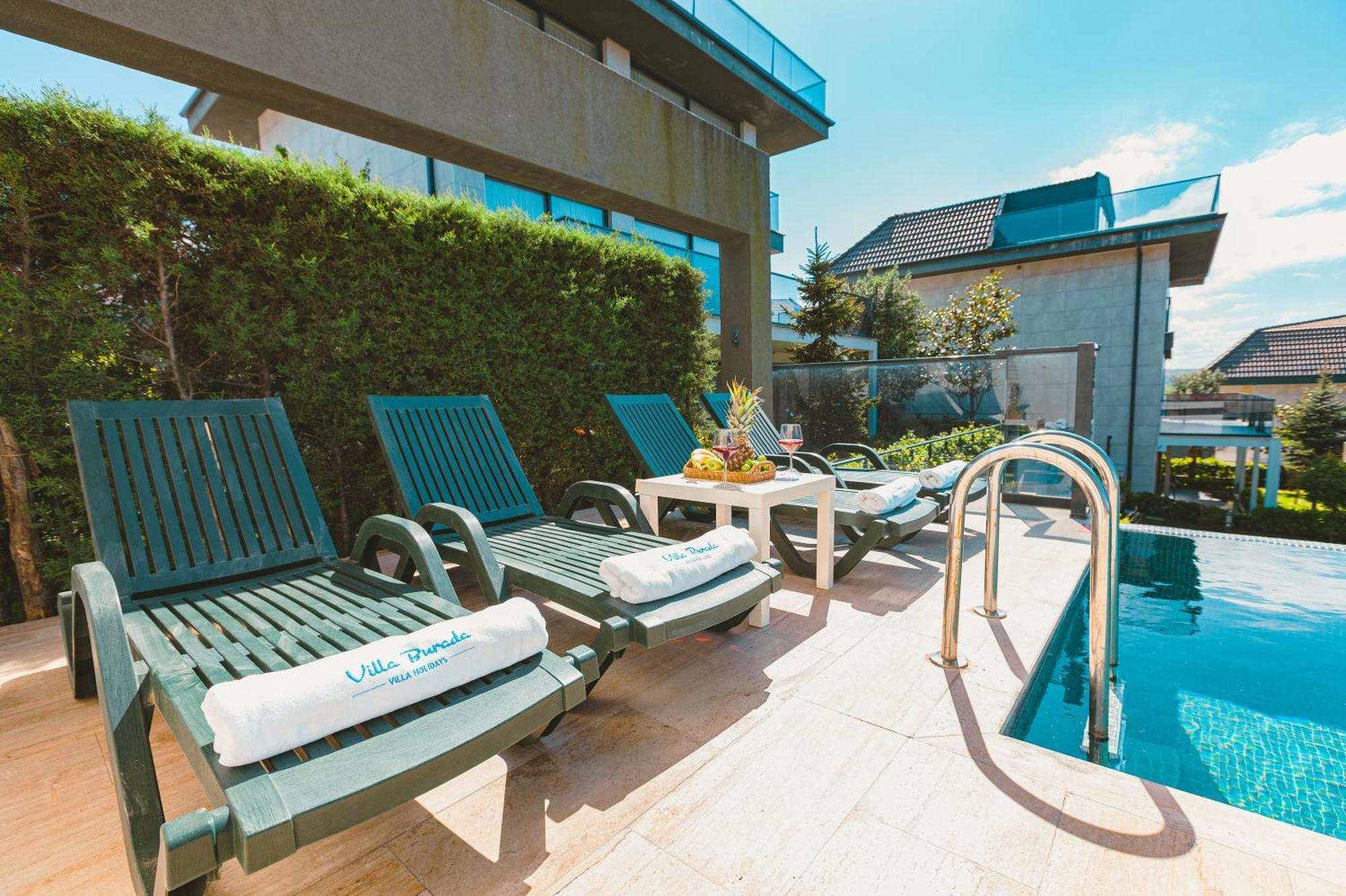 Royal Blue Istanbul - Luxury Villas ภายนอก รูปภาพ