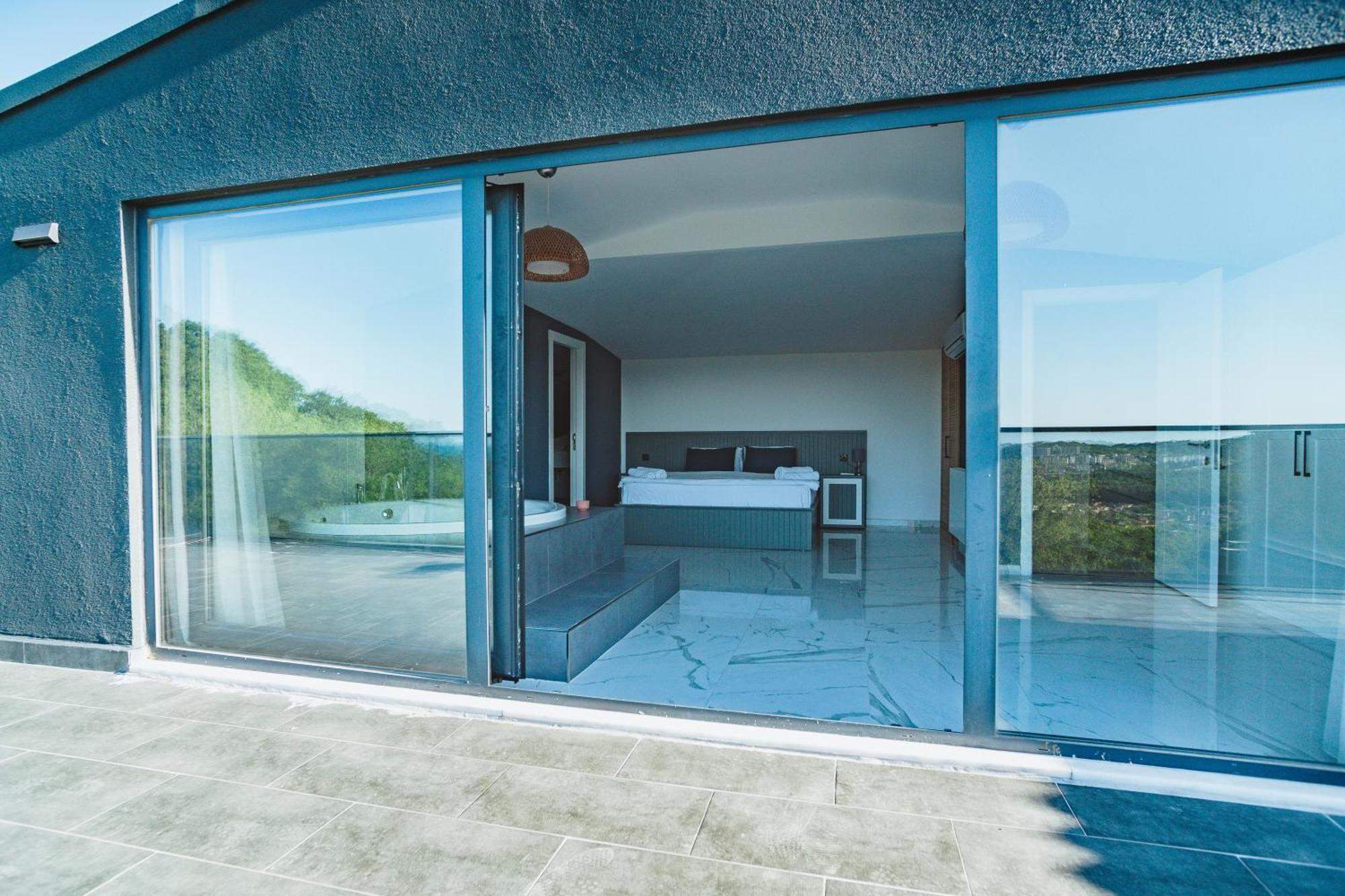 Royal Blue Istanbul - Luxury Villas ภายนอก รูปภาพ