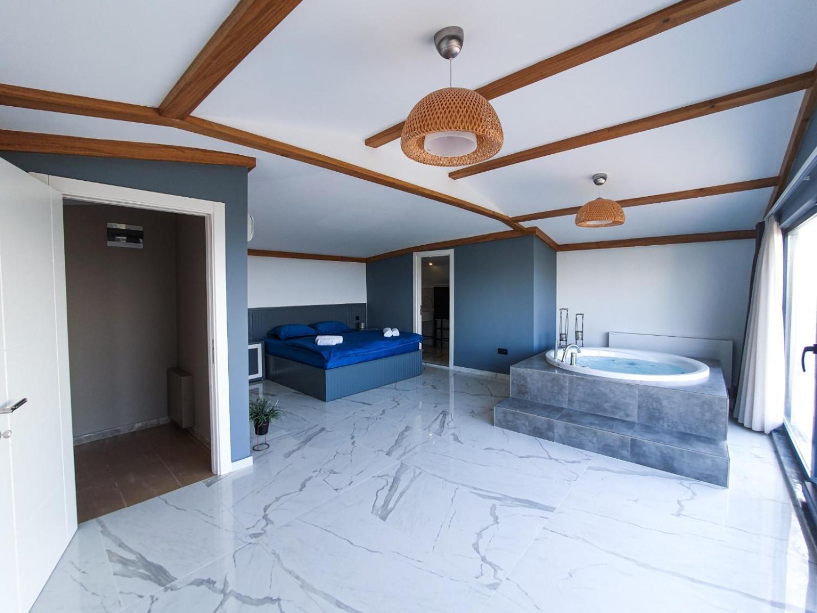 Royal Blue Istanbul - Luxury Villas ภายนอก รูปภาพ