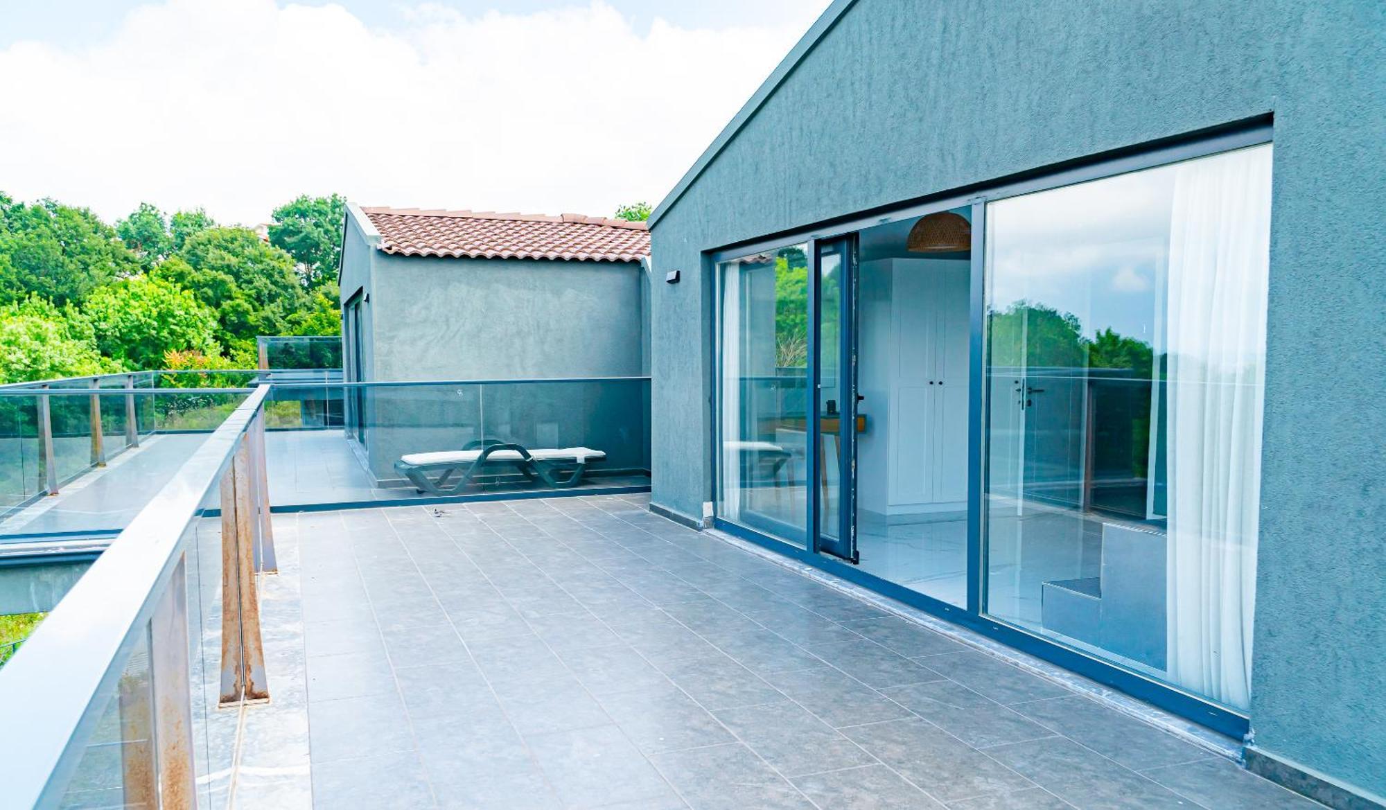 Royal Blue Istanbul - Luxury Villas ภายนอก รูปภาพ