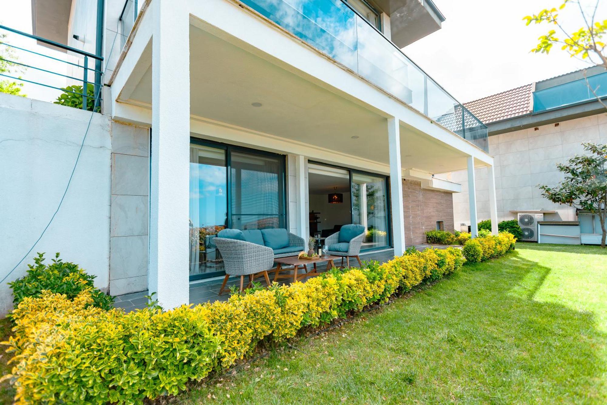 Royal Blue Istanbul - Luxury Villas ภายนอก รูปภาพ